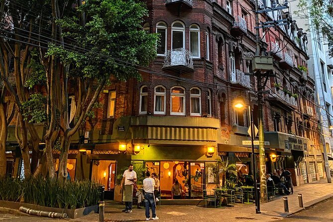 Roma Norte trendy neighbourhood street view and architecture in Mexico City